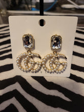 Load image into Gallery viewer, Pearls Stone White Earrings
